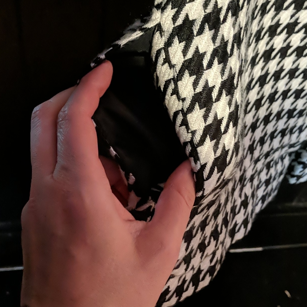 Ruffled coat - Picture 5 of 5